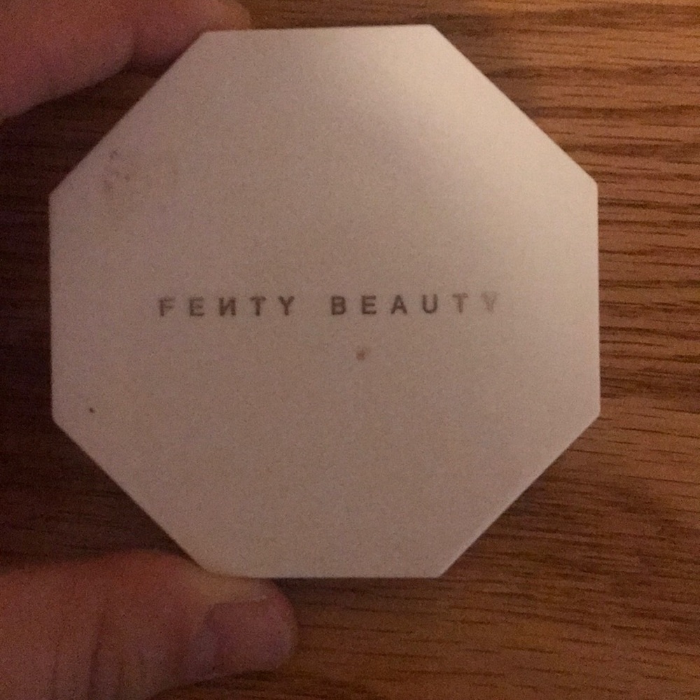 NWOT fenty killawatt foil